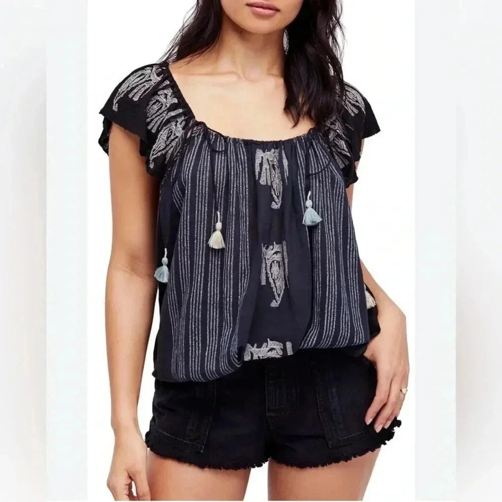 FREE PEOPLE  Black Embroidered Short Sleeve Peasant Top